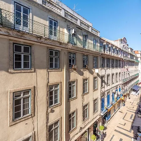 Sunny Downtown Apartment By Guestready *