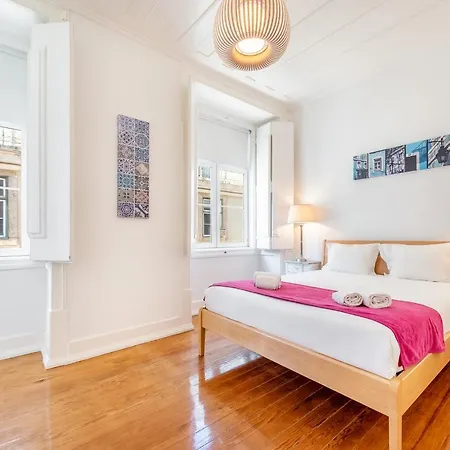 Apartment Sunny Downtown Apartment By Guestready Lisbon