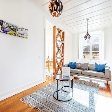 Apartment Sunny Downtown Apartment By Guestready Lisbon